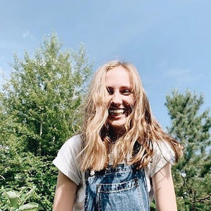 Meet your Posher, Abby